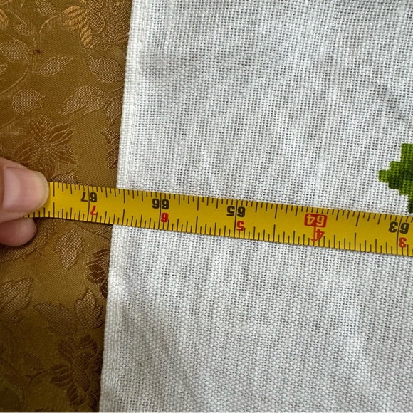 Vintage Floral Rectangular Linen Tablecloth - Picture 9 of 9